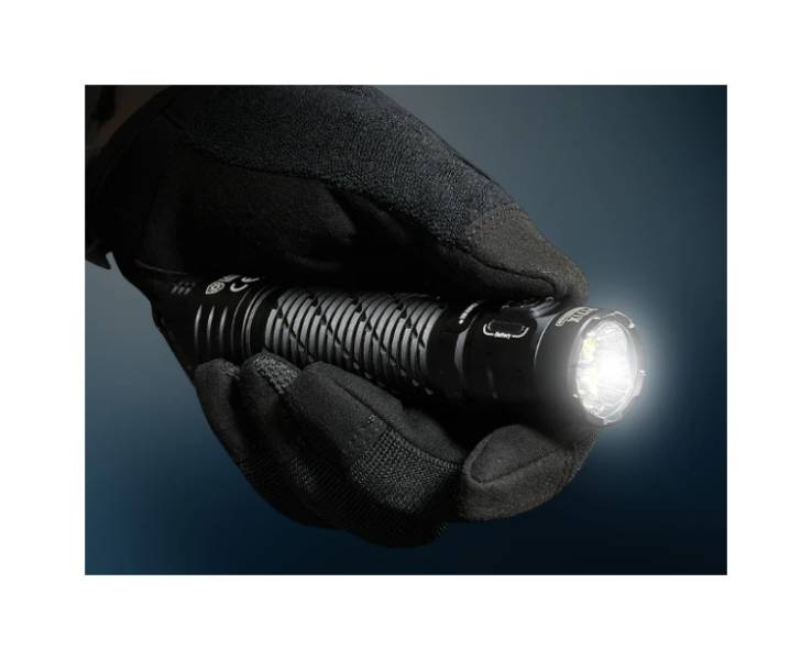 Latarka LED Nitecore P17iX 5000 lm 330 m