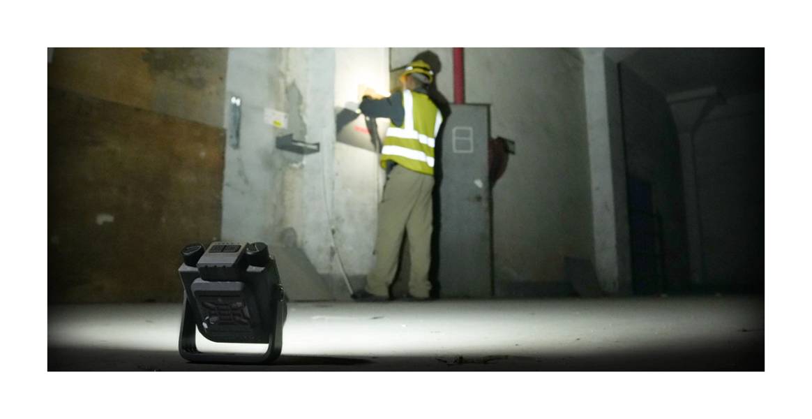 Nitecore NWL30 latarka LED 3w1 3000 lm