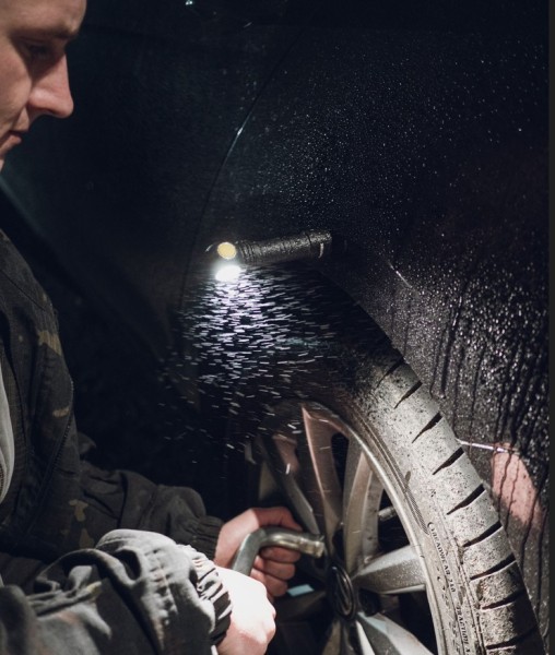 Latarka ARMYTEK Wizard C2 WR światło Białe i Czerwone - 1020lm