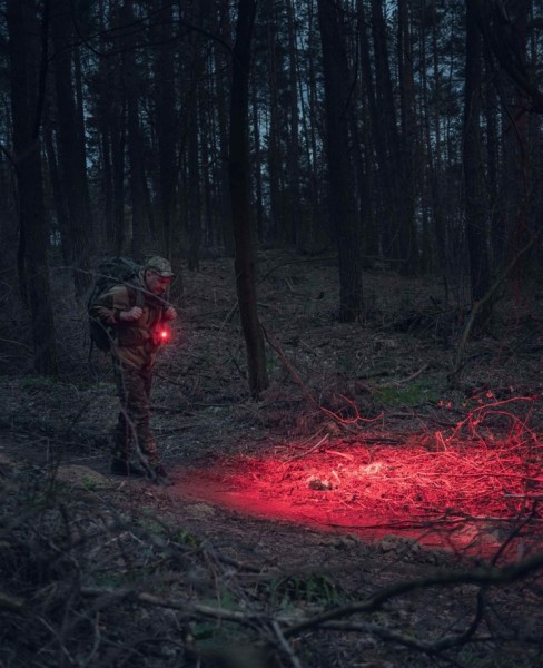 Latarka ARMYTEK Wizard C2 WR światło Białe i Czerwone - 1020lm