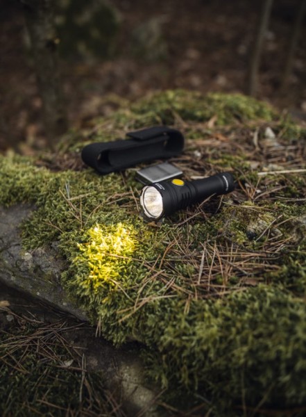 Latarka ARMYTEK Prime C2 Pro Max 4000 lm, neutralne białe