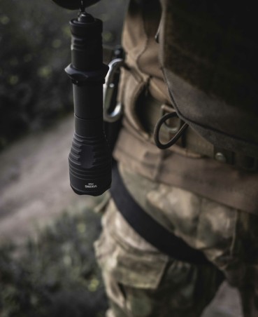 ARMYTEK Viking Pro Magnet USB 2200 lm latarka taktyczna