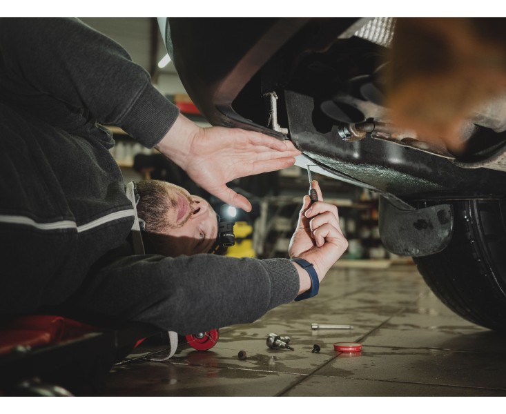 Latarka ARMYTEK Wizard C1 Pro 930 lm ciepła