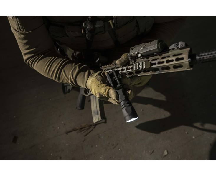 Latarka ARMYTEK Parma C2IR Pro 1250 lm