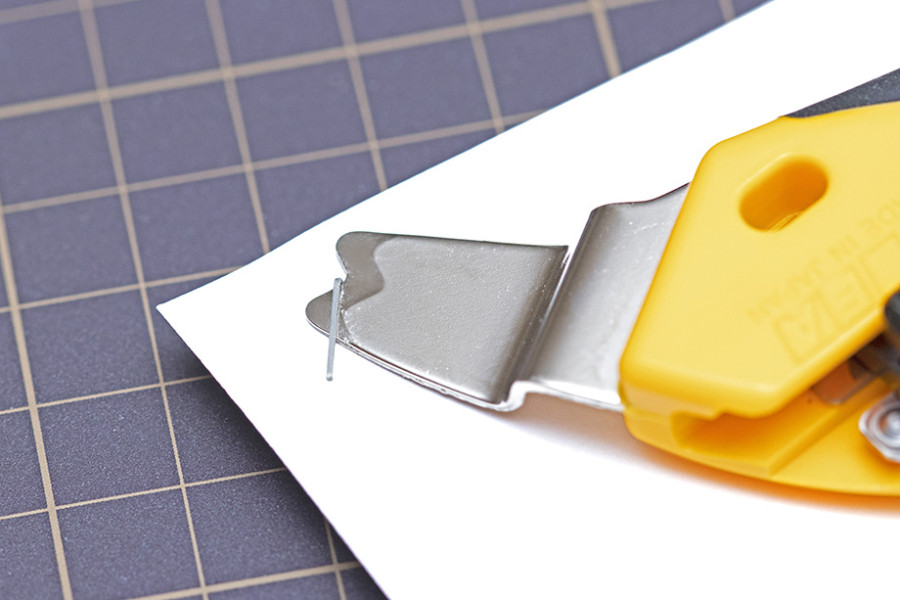 Nóż segmentowy 18mm OLFA L8-AL