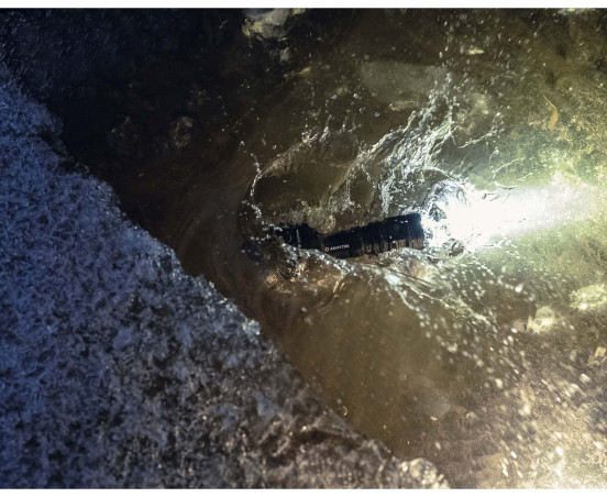 ARMYTEK Parma C2 Pro latarka taktyczna 1500 lm