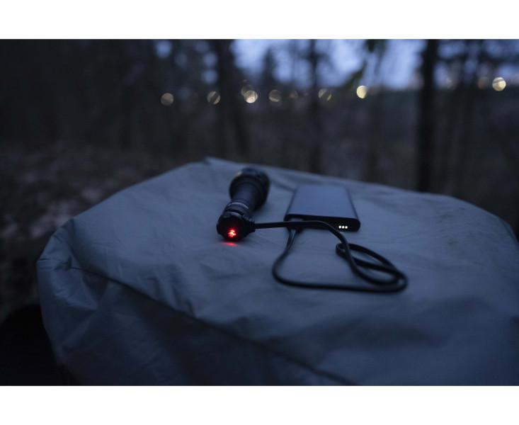 Latarka Armytek Bear WRG białe, czerwone i zielone światło