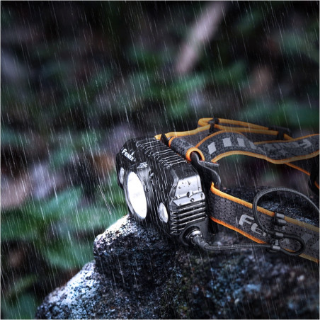 Latarka czołowa Fenix HP30R V2.0 Czarna 3000 lm