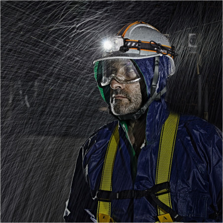 Fenix HP16R czarna latarka czołowa 1250 lm