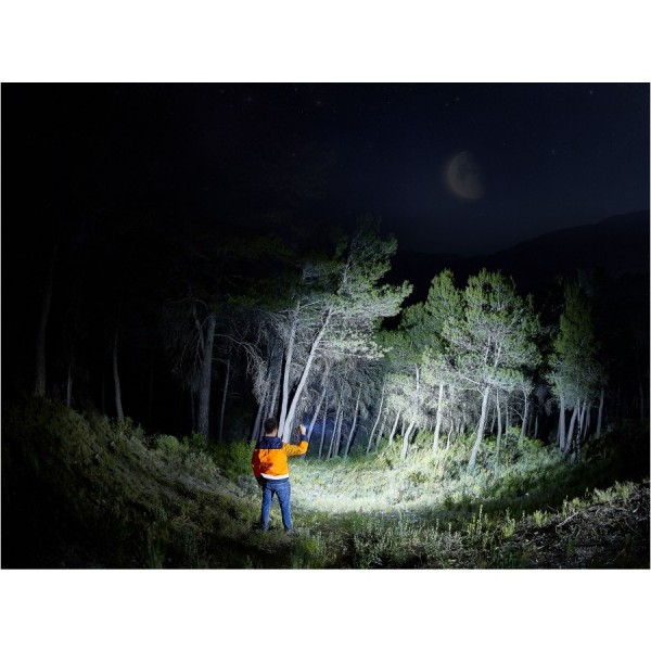 Fenix E35 V3.0 latarka 3000 lm