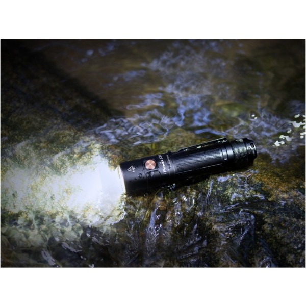 Fenix E35 V3.0 latarka 3000 lm