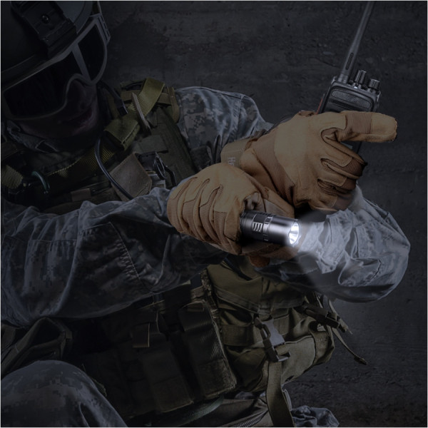 Fenix PD36 TAC czarna latarka taktyczna 3000 lm