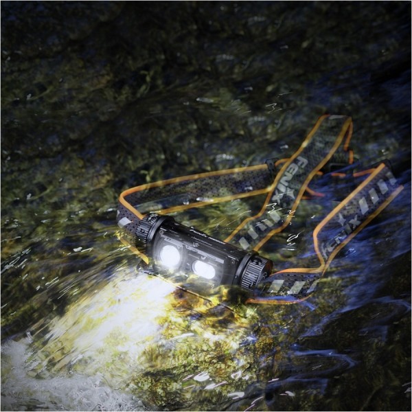 Latarka diodowa czołowa FENIX HM60R Czarna - 1200lm