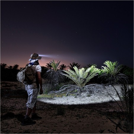 Latarka diodowa czołowa FENIX HM60R Czarna - 1200lm