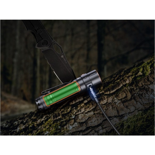 Latarka diodowa FENIX E28R