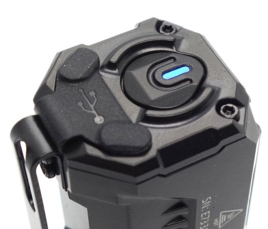 WUBEN E7 6500K Czarna latarka 1800 lm