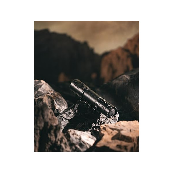 Latarka WUBEN C3 1200 lm czarna IP68