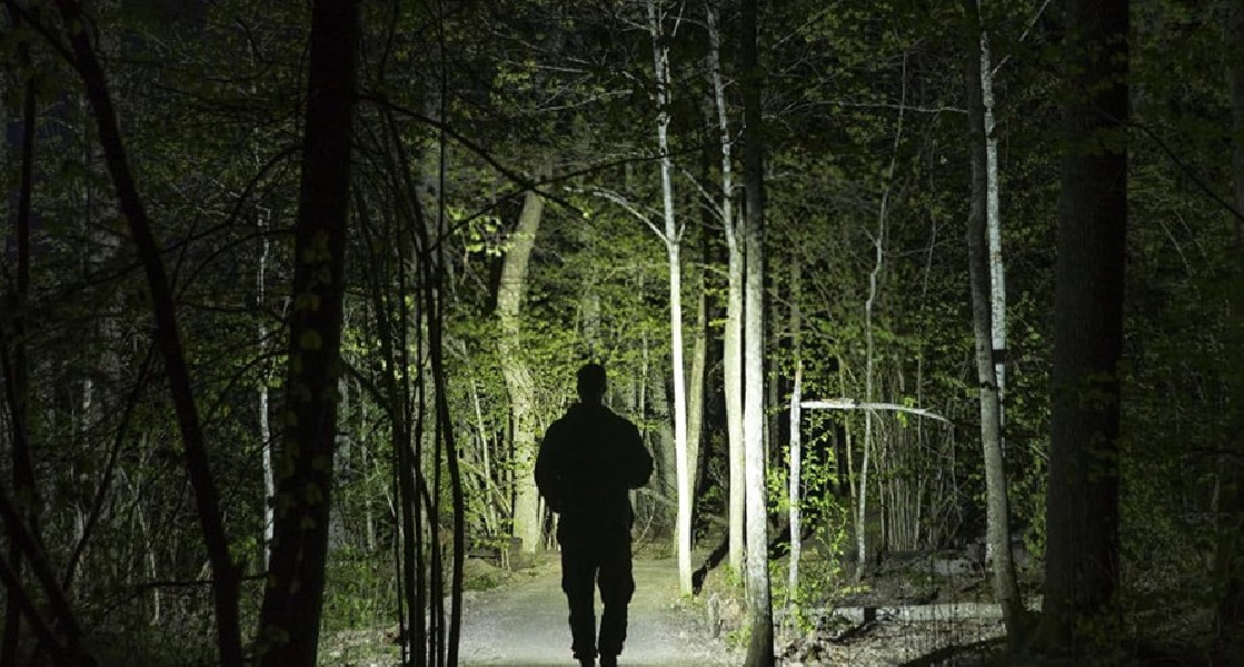 Latarka WUBEN C3 1200 lm czarna IP68