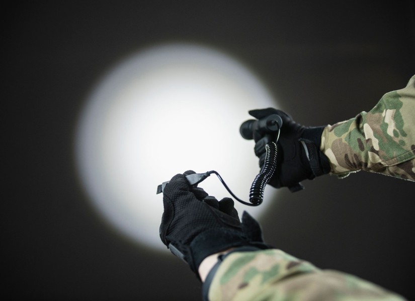 Włącznik żelowy skręcony 25-70 cm ARMYTEK ARS-01