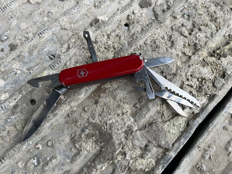 Scyzoryk Victorinox Huntsman – na mroźny biegun i gorącą randkę!