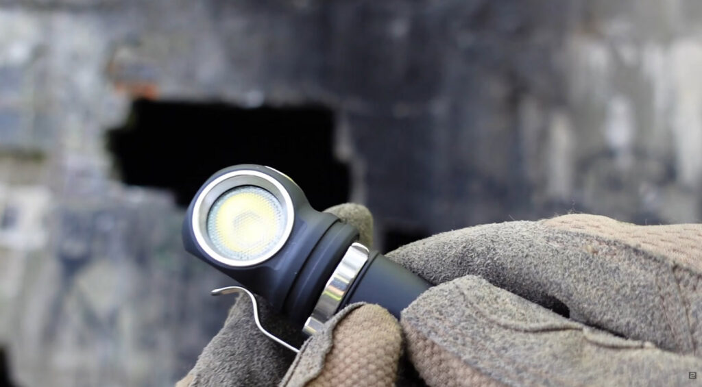 Latarka Armytek Pro Max