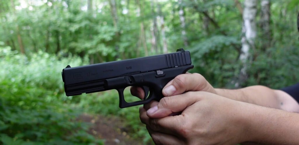 Czym jest Blowback w wiatrówkach i ASG, jakie ma wady i zalety?