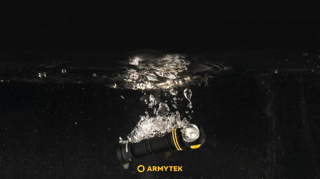 Armytek elf c2 max
